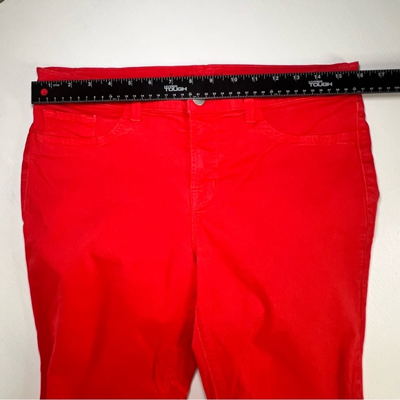 EUC Size 31 J Brand Skinny Leg Lipstick Pants Bright Red Skinny Pants 074 - Picture 6 of 11